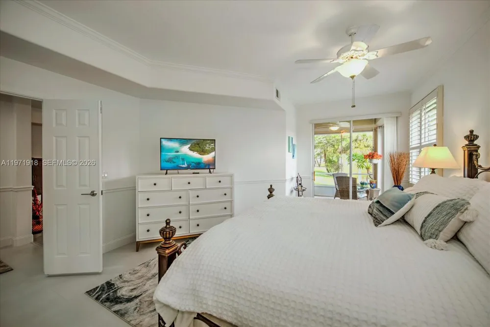 8385 Whisper Trace LN Apt. #104 Naples, FL 34114