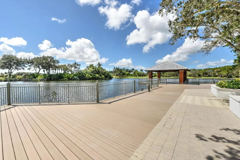 8385 Whisper Trace LN Apt. #104 Naples, FL 34114