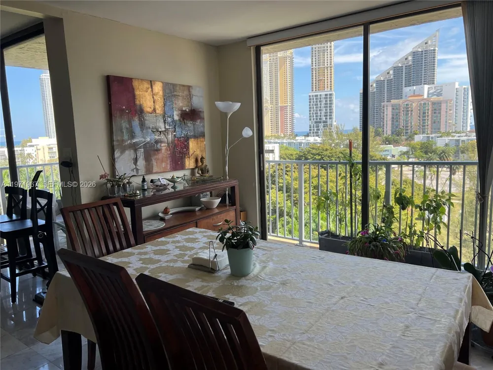 17600 Bay Rd #N902 Sunny Isles Beach, FL 33160
