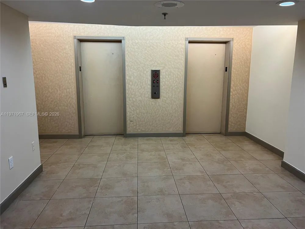 17600 Bay Rd #N902 Sunny Isles Beach, FL 33160