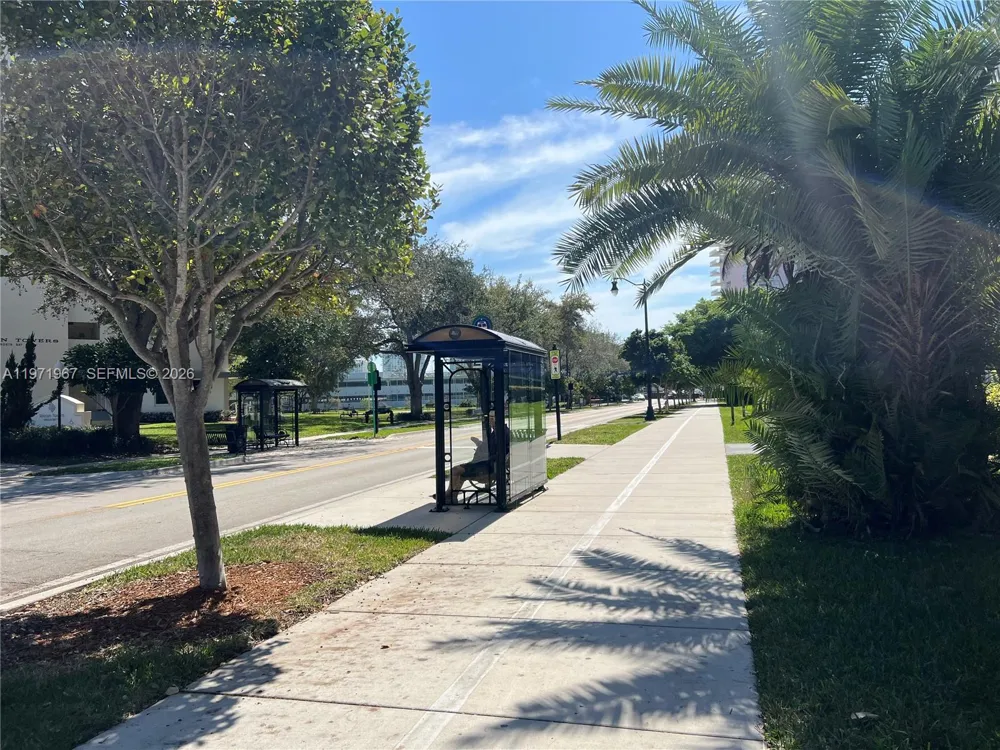 17600 Bay Rd #N902 Sunny Isles Beach, FL 33160