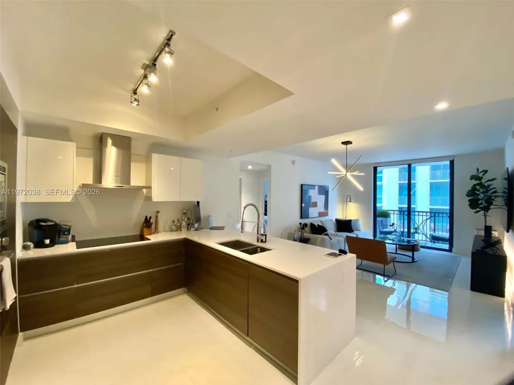 301 Altara Ave #701 Coral Gables, FL 33146