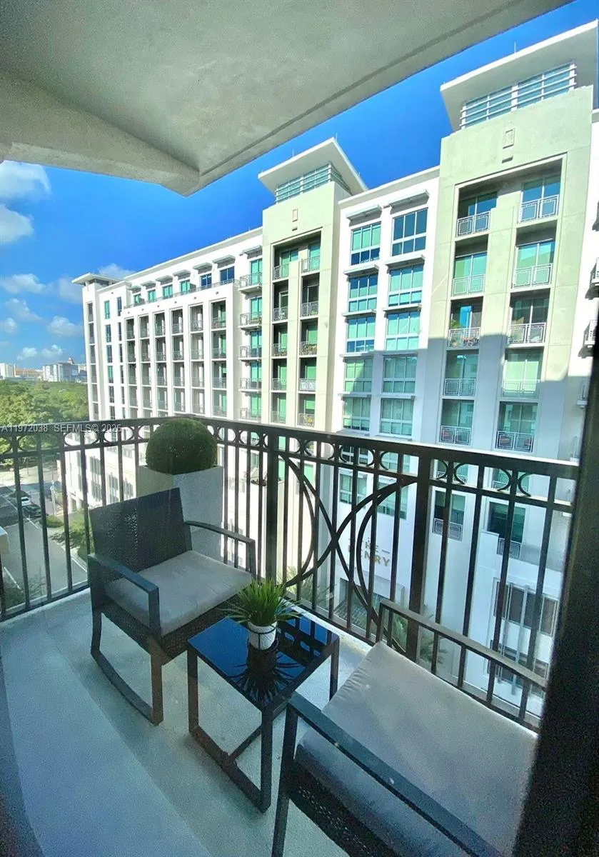 301 Altara Ave #701 Coral Gables, FL 33146