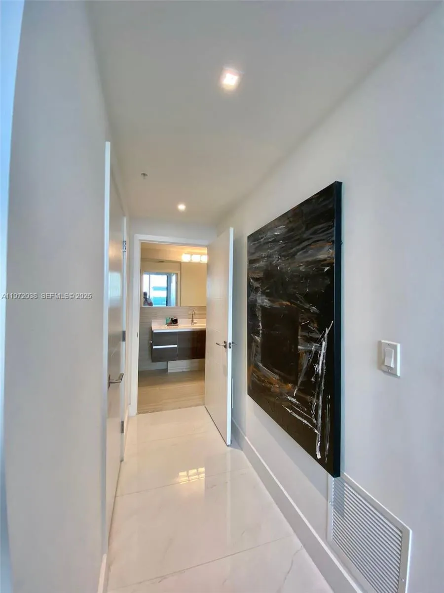 301 Altara Ave #701 Coral Gables, FL 33146