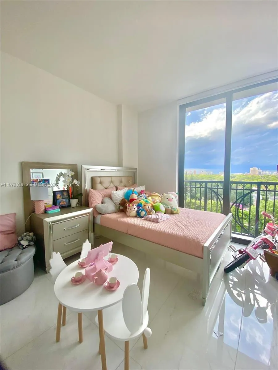 301 Altara Ave #701 Coral Gables, FL 33146