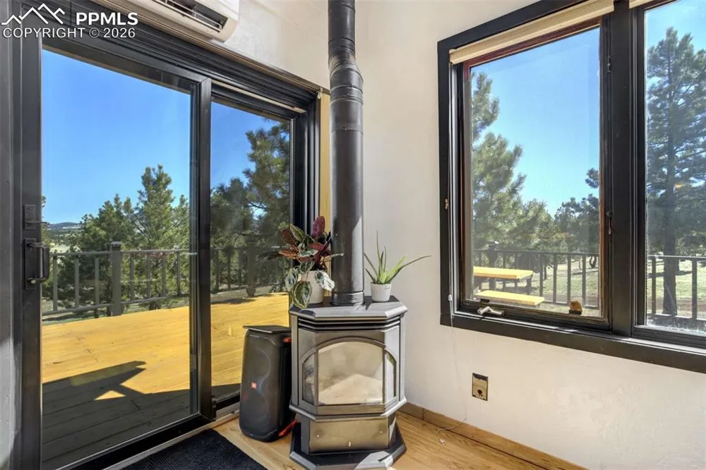 1726 County Road 104 Guffey, CO 80820