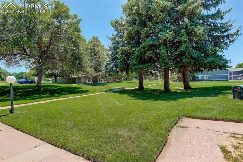 1204 S Uvalda Street Aurora, CO 80012