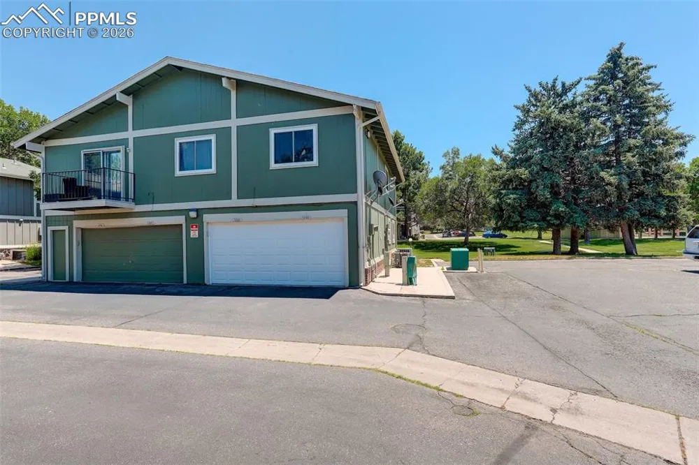1204 S Uvalda Street Aurora, CO 80012
