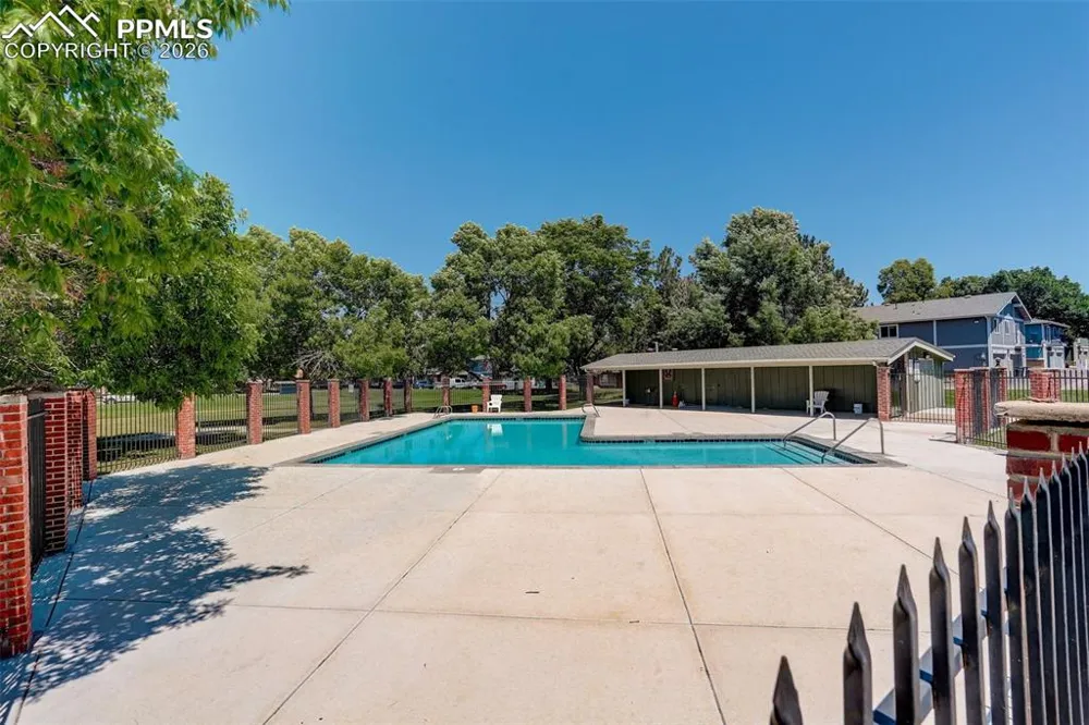 1204 S Uvalda Street Aurora, CO 80012