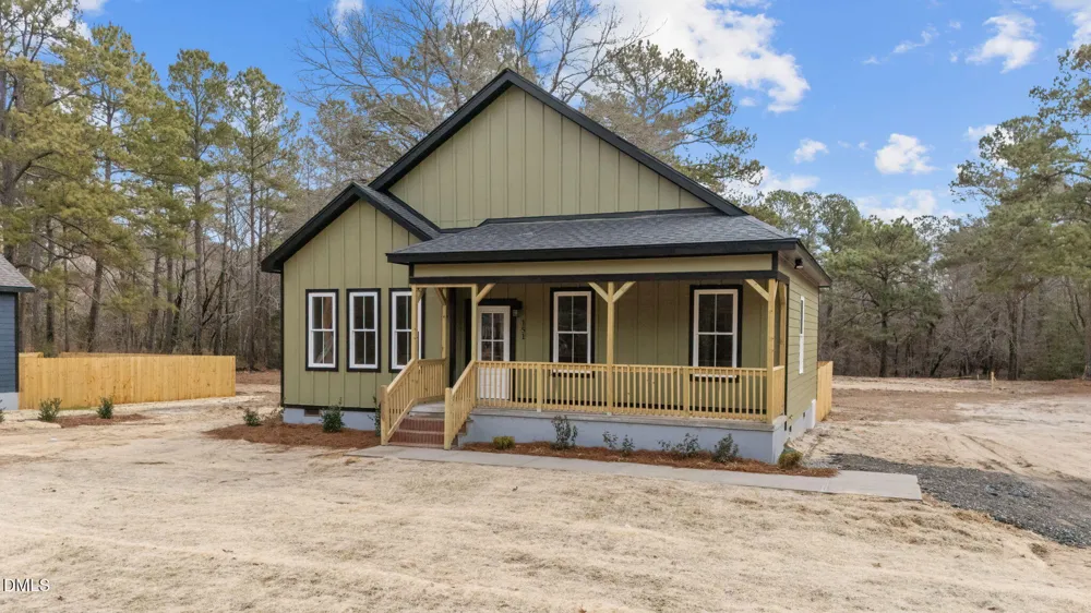 151 Creek Bend Drive Vass, NC 28394