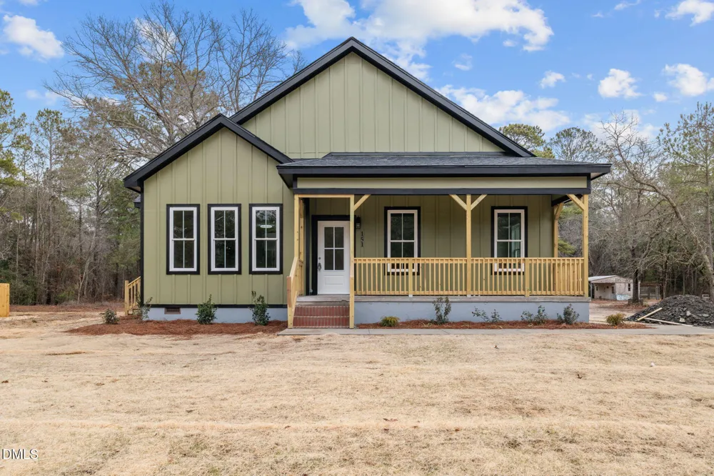 151 Creek Bend Drive Vass, NC 28394