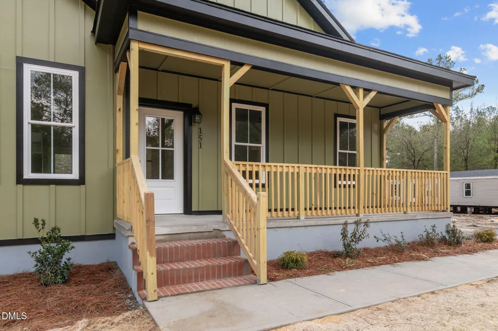 151 Creek Bend Drive Vass, NC 28394