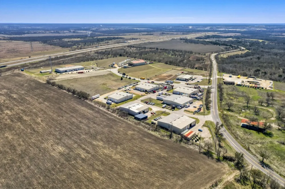 6901 LEE MANOR Cove Manor, TX 78653