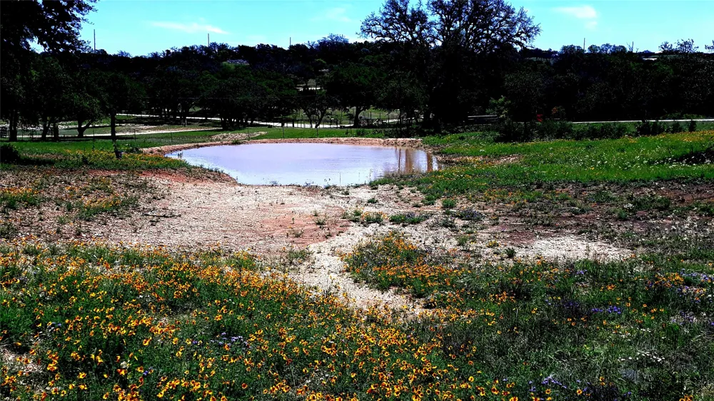 885 Stanton Road Johnson City, TX 78636