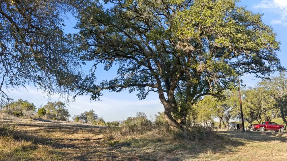 885 Stanton Road Johnson City, TX 78636