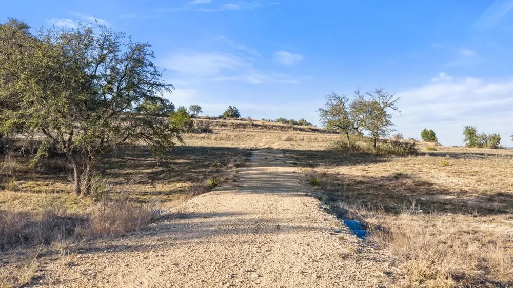 885 Stanton Road Johnson City, TX 78636