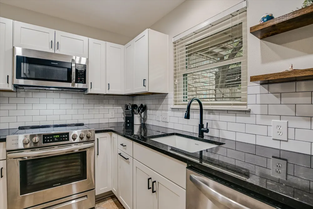 9226 Jollyville Road #122 Austin, TX 78759