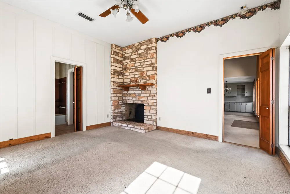 12914 Pfluger Berkman Road Coupland, TX 78615