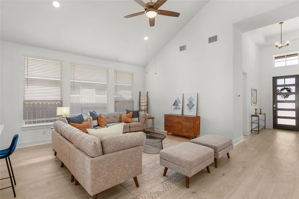 17612 Joyce Erna Lane Pflugerville, TX 78660