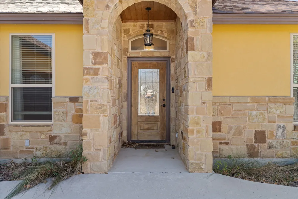 110 Chaumont Street Kingsland, TX 78639
