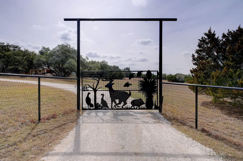 6573 Ranch Road 165 Blanco, TX 78606