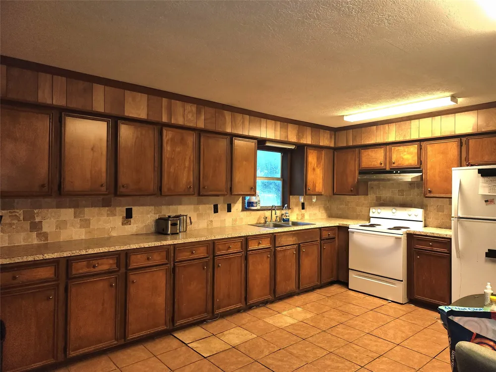 125 Hunters Drive Trinity, TX 75862