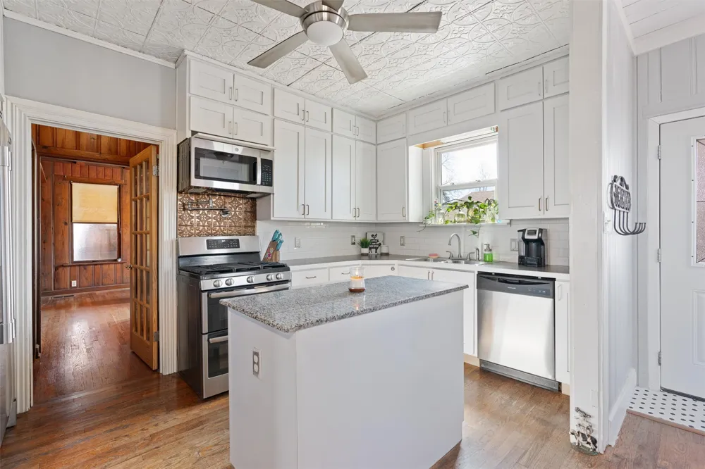 1543 W Clark Street Bartlett, TX 76511