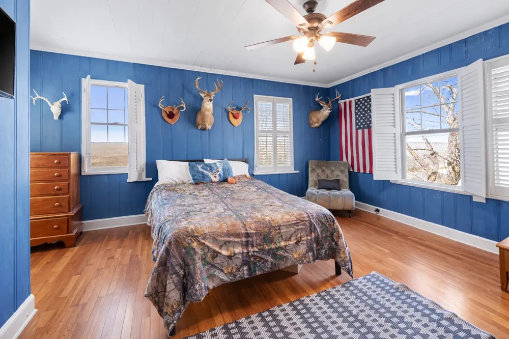 1543 W Clark Street Bartlett, TX 76511