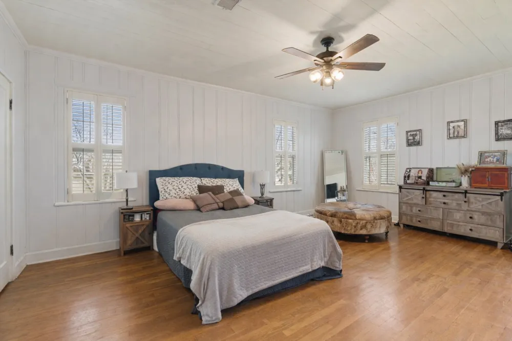 1543 W Clark Street Bartlett, TX 76511