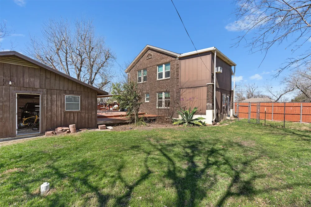 1543 W Clark Street Bartlett, TX 76511