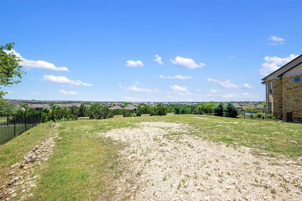 1705 Cantina Sky Drive Leander, TX 78641