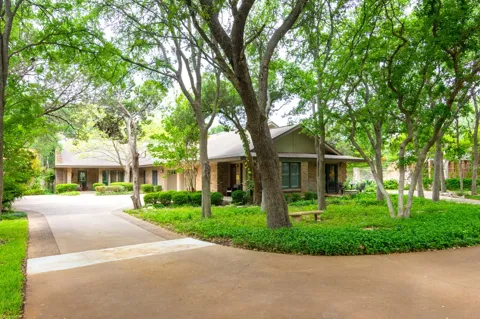 1404 Pearl Cove