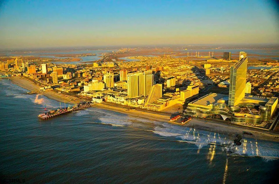 414 Hobart Ave Atlantic City, NJ 08401