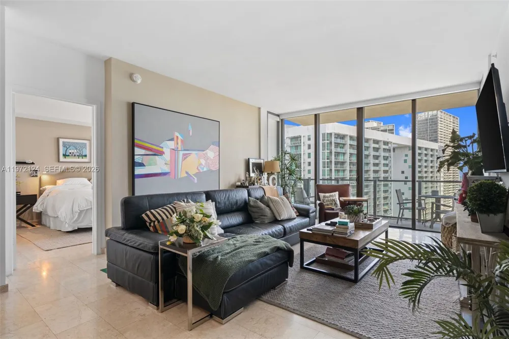 68 SE 6th St #3209 Miami, FL 33131