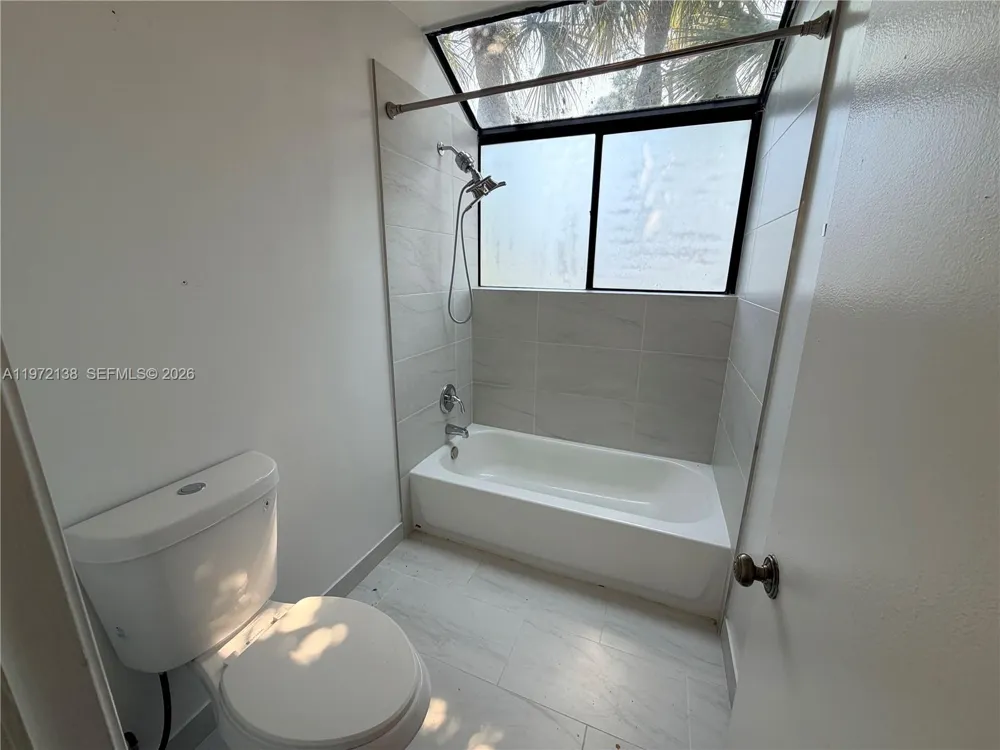 1818 Racquet Ct North Lauderdale, FL 33068