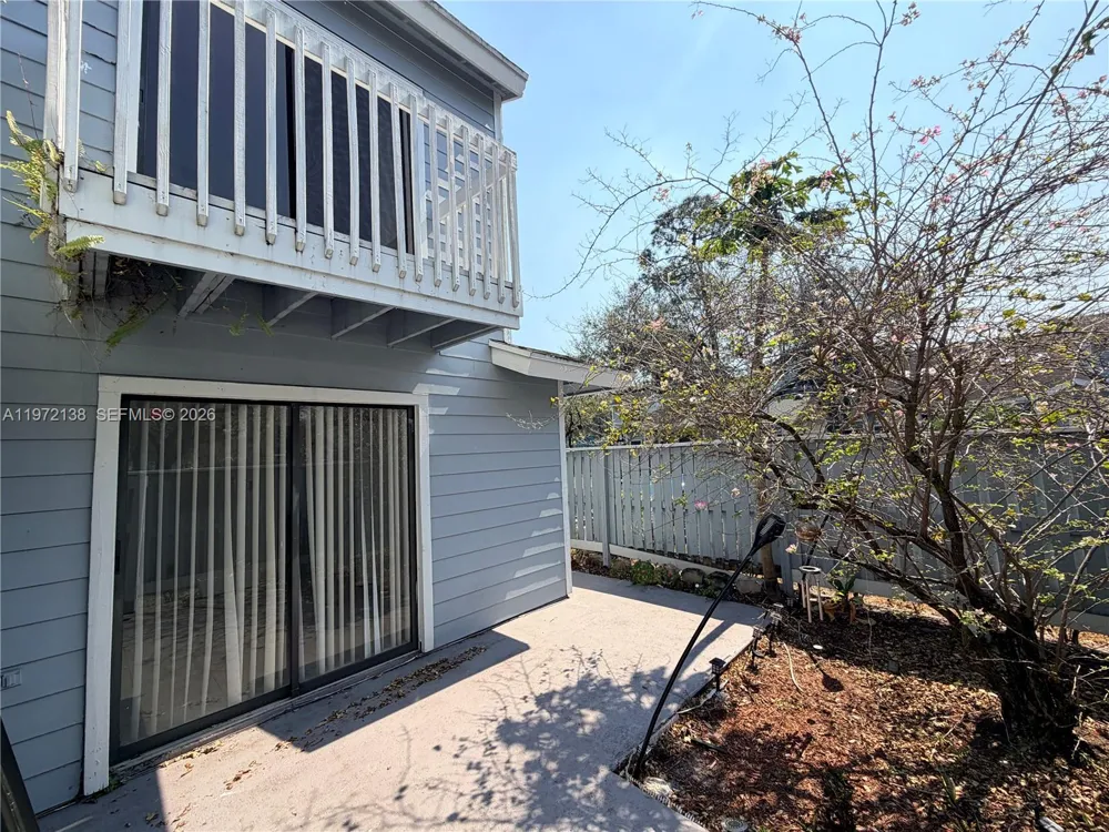 1818 Racquet Ct North Lauderdale, FL 33068