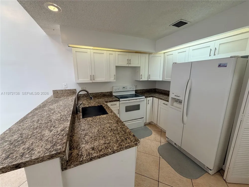 1818 Racquet Ct North Lauderdale, FL 33068