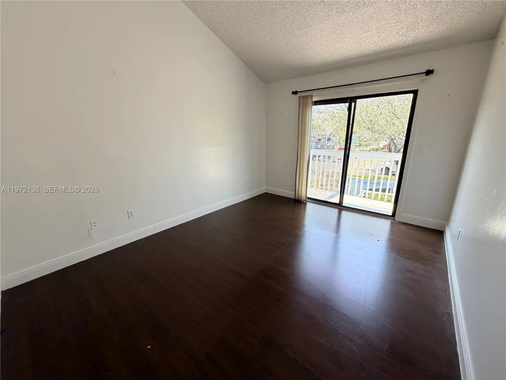 1818 Racquet Ct North Lauderdale, FL 33068