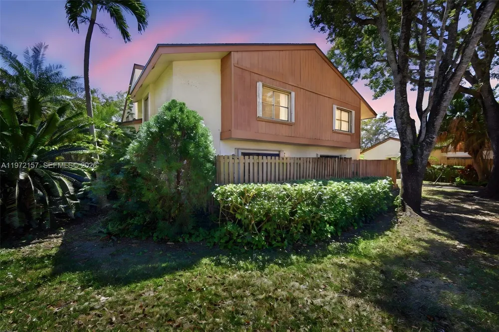 11483 SW 109th Rd #2F
