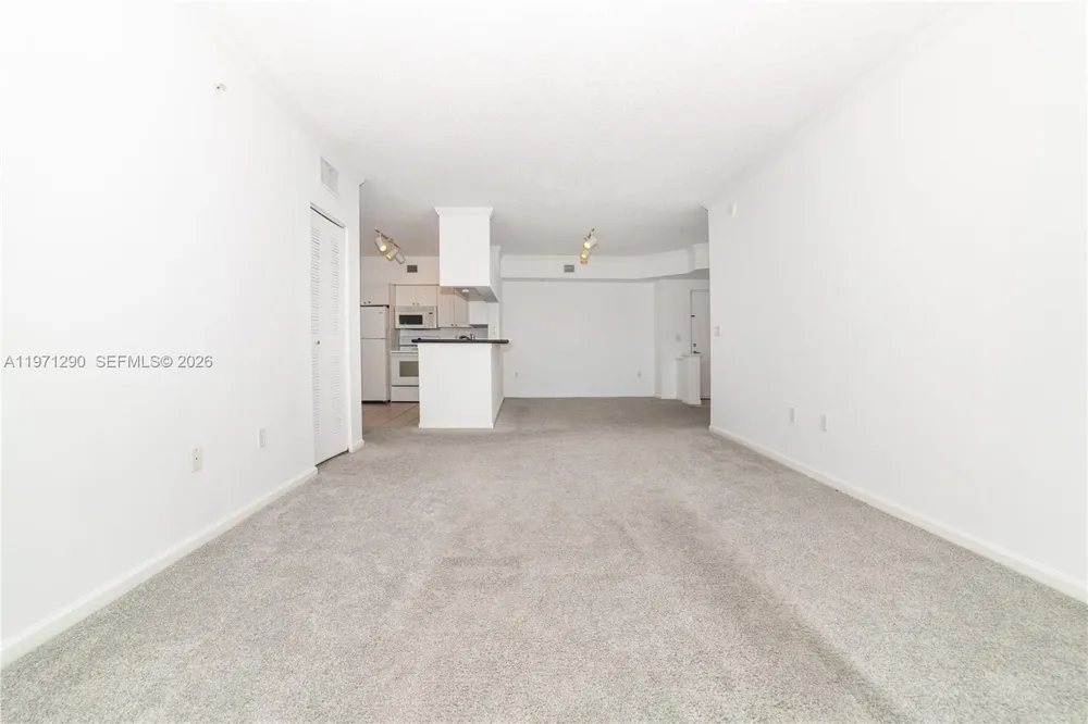 17150 Bay Rd #2911 Sunny Isles Beach, FL 33160