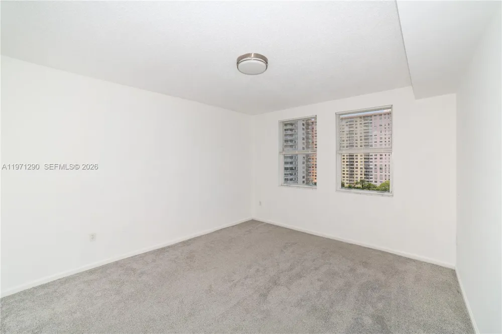 17150 Bay Rd #2911 Sunny Isles Beach, FL 33160