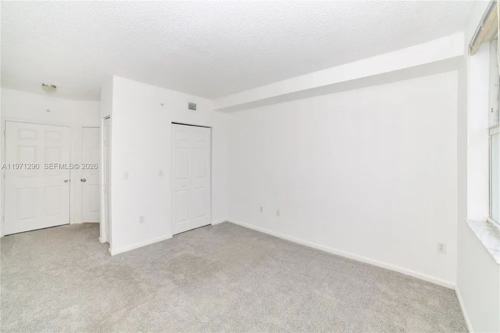 17150 Bay Rd #2911 Sunny Isles Beach, FL 33160