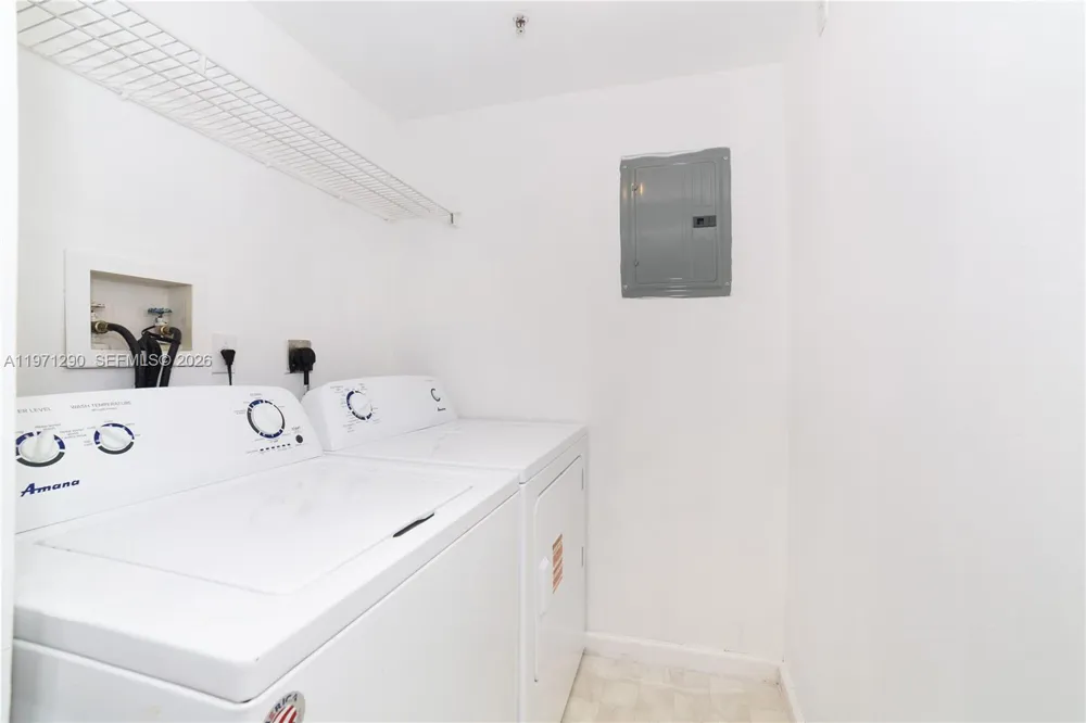 17150 Bay Rd #2911 Sunny Isles Beach, FL 33160