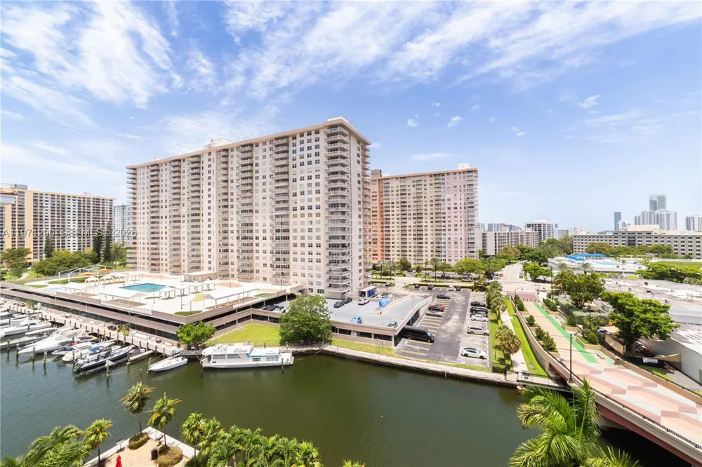 17150 Bay Rd #2911 Sunny Isles Beach, FL 33160