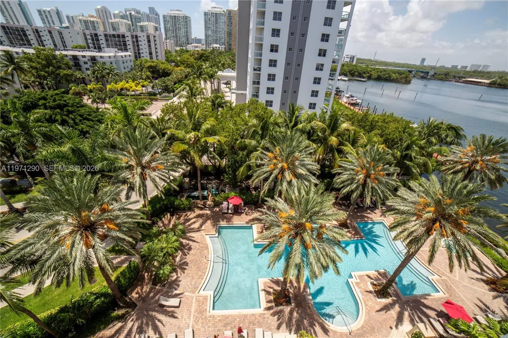 17150 Bay Rd #2911 Sunny Isles Beach, FL 33160