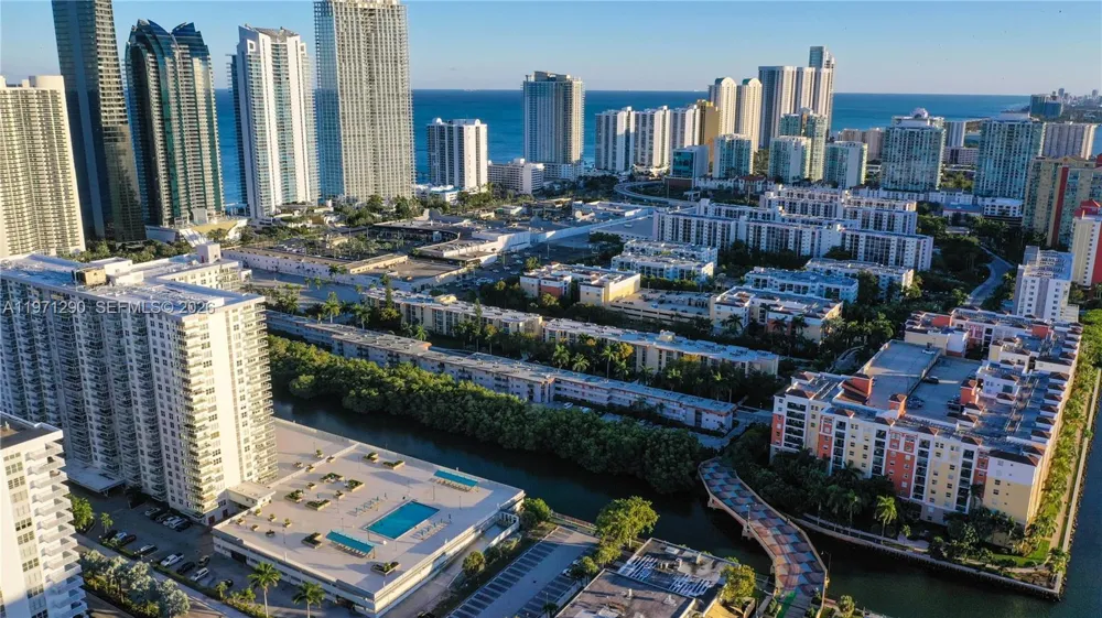 17150 Bay Rd #2911 Sunny Isles Beach, FL 33160
