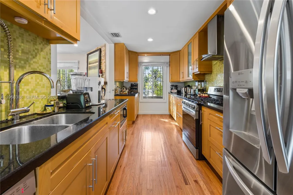 Address Not Shown Hollywood, FL 33020