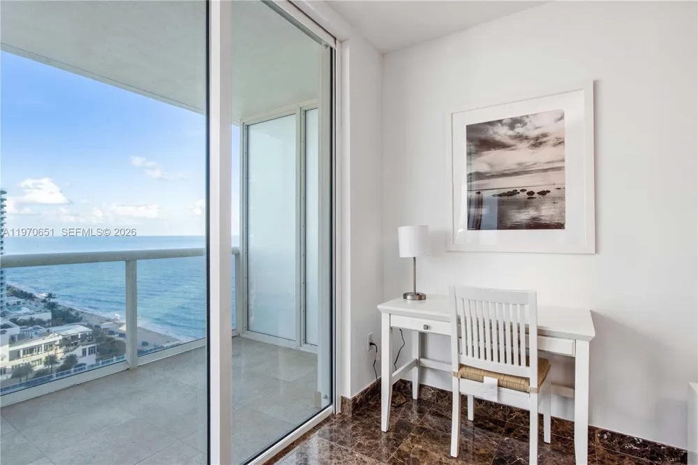 1830 S Ocean Dr #1908 Hallandale Beach, FL 33009