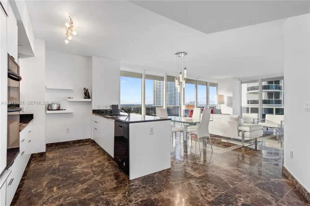 1830 S Ocean Dr #1908 Hallandale Beach, FL 33009