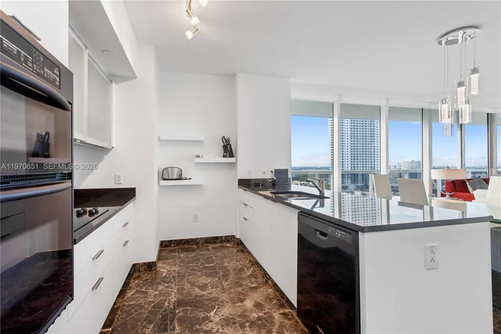 1830 S Ocean Dr #1908 Hallandale Beach, FL 33009